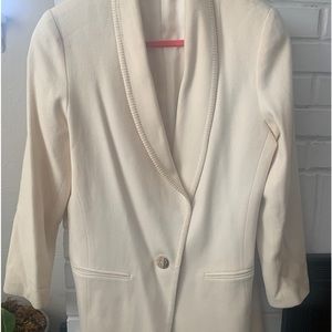 Women’s Ivory Blazer.